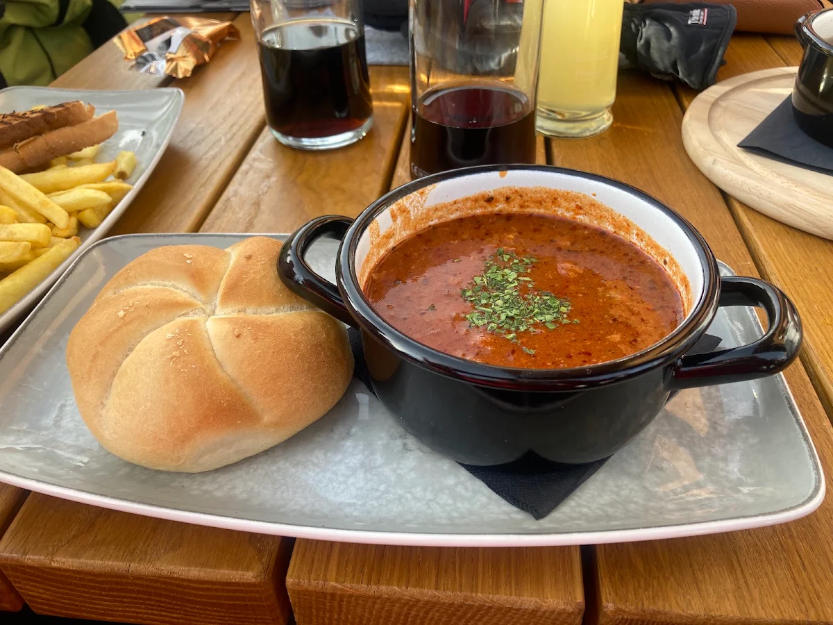Goulash Suppe