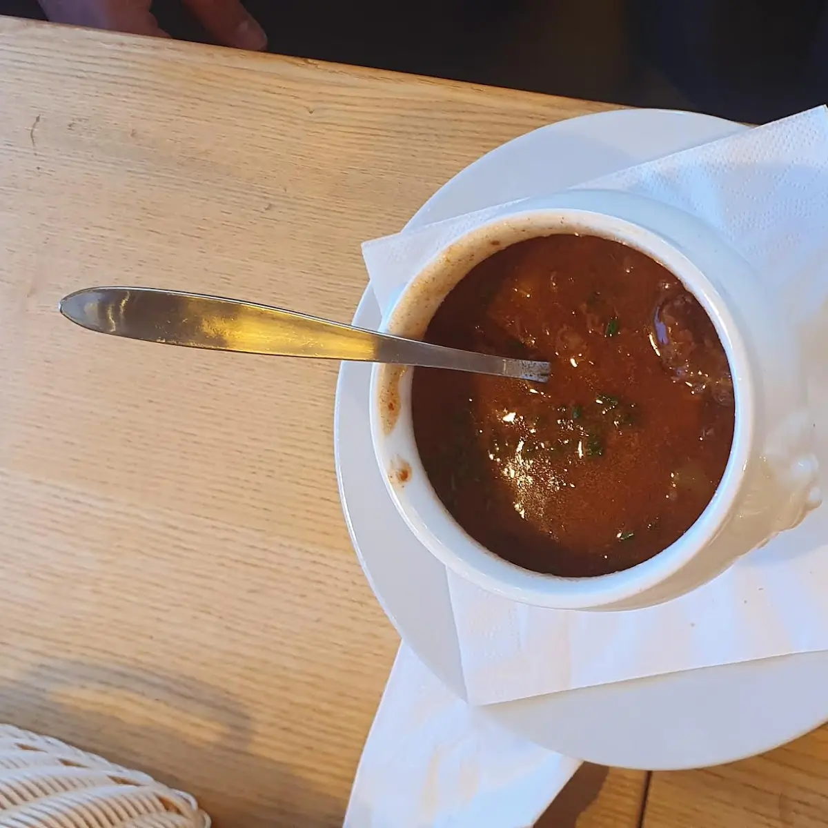 Pikante Gulaschsuppe