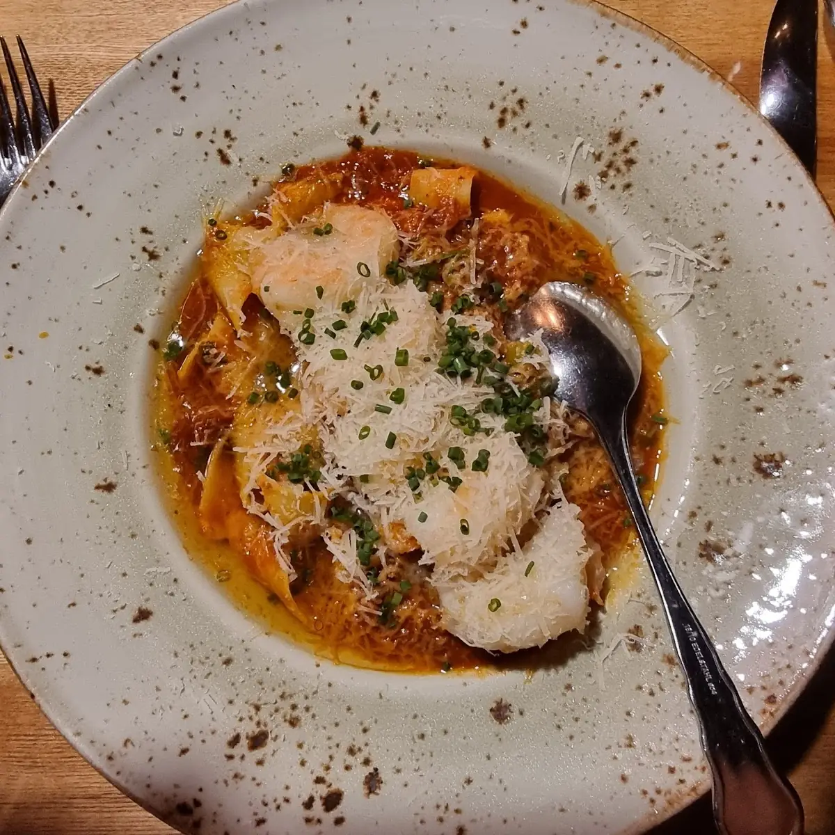 Bandnudeln Mit Garnelen Und Cherrytomaten