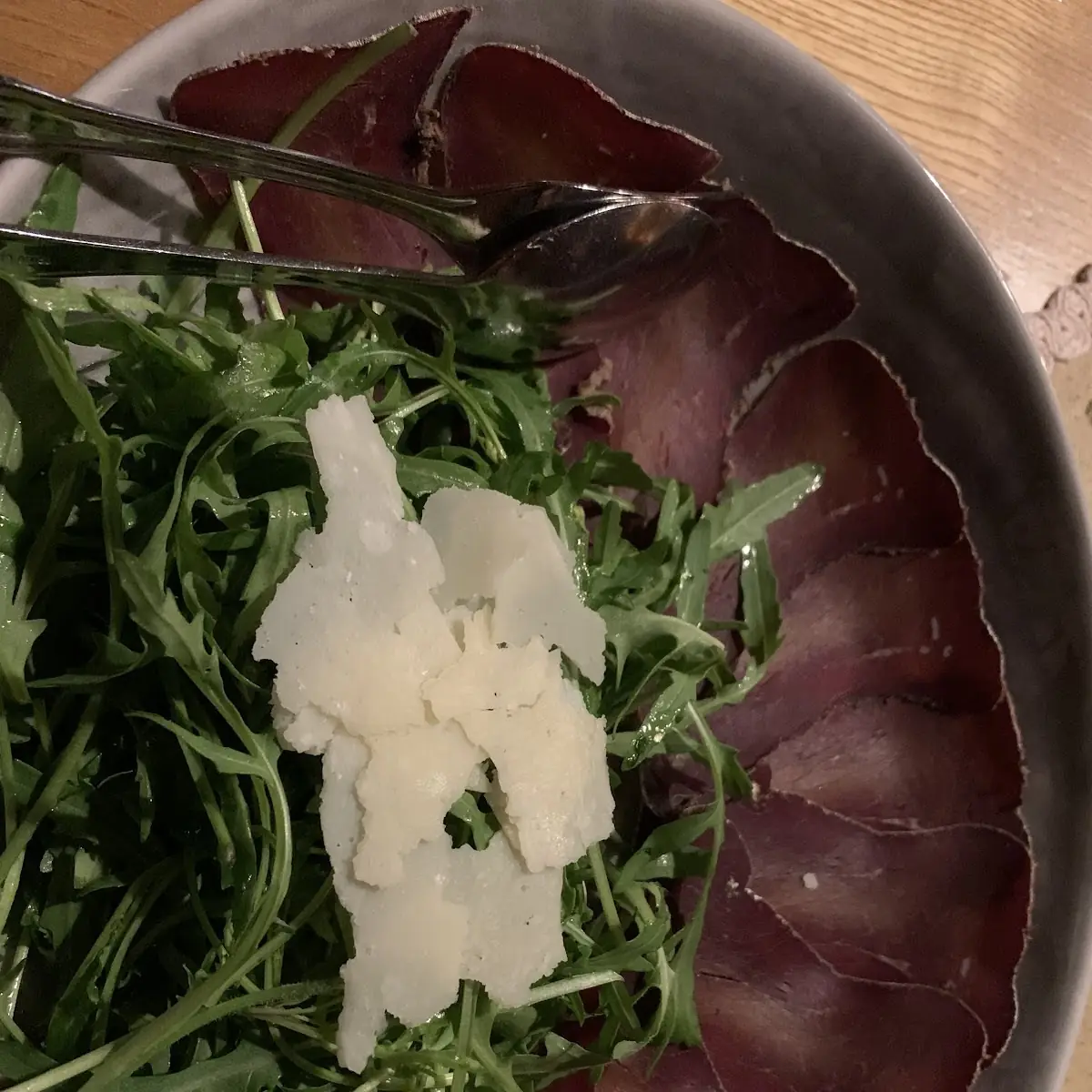 Bresaola Mit Rucola Parmesan & Olivenöl