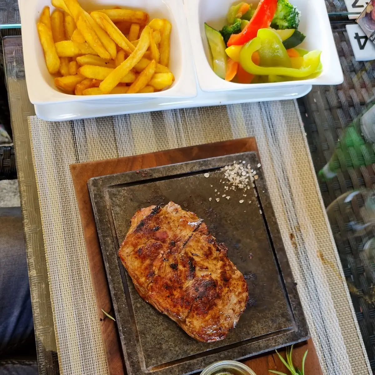 Rind's Filet Auf Heissem Stein