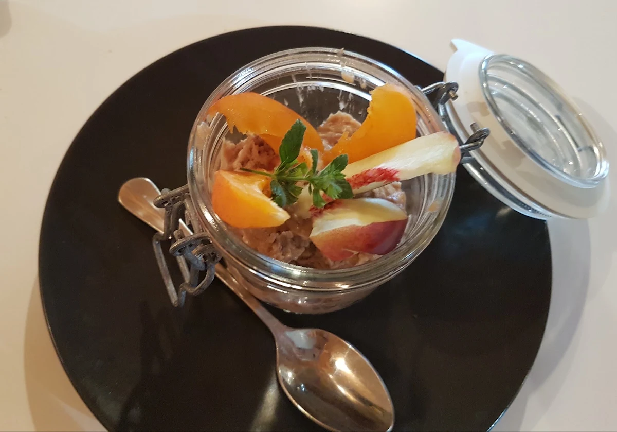 Maronimousse Mit Früchten