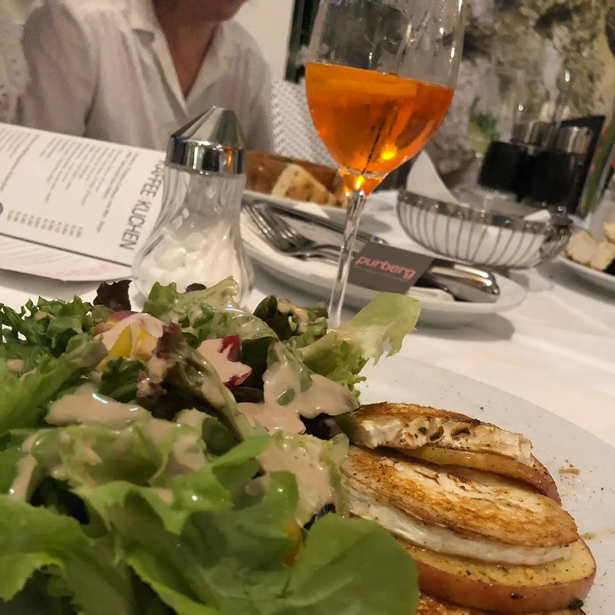 Ziegenkäse Auf Apfelscheiben