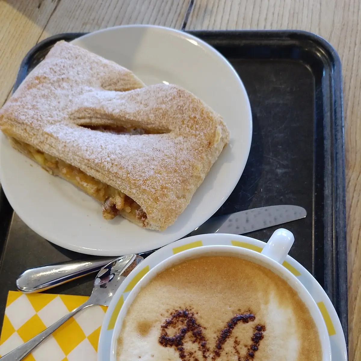 Apfelstrudel
