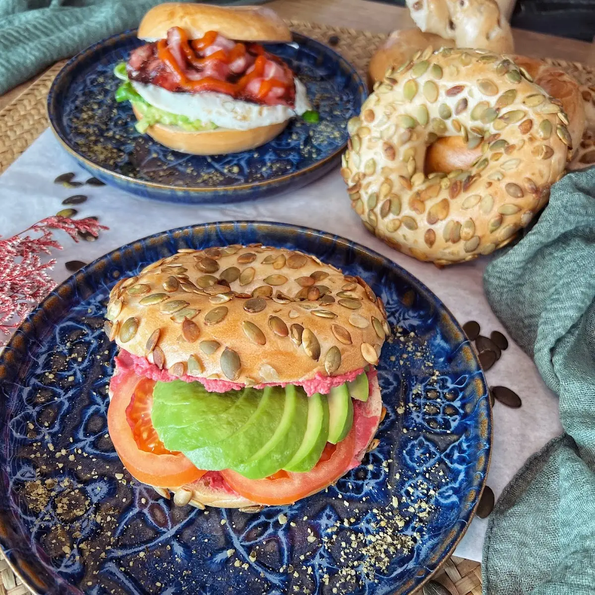 Bagel Avocado