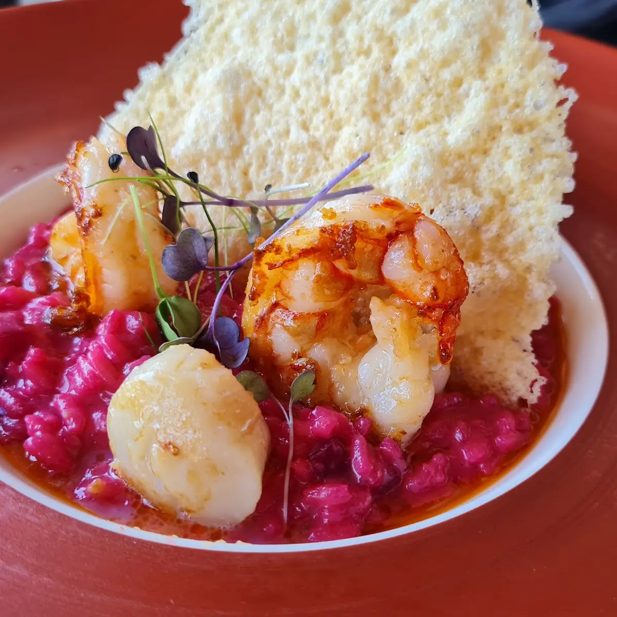 Risotto Von Rote Beete Mit Jakobsmuscheln Und Garnelen