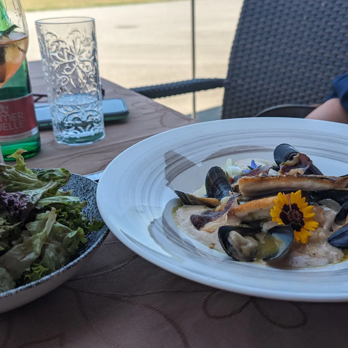 Wolfsbarschfilet Mit Miesmuscheln