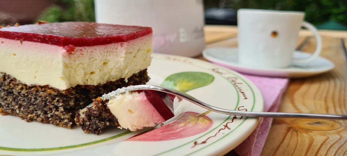 Mohn-himbeer-schnitte