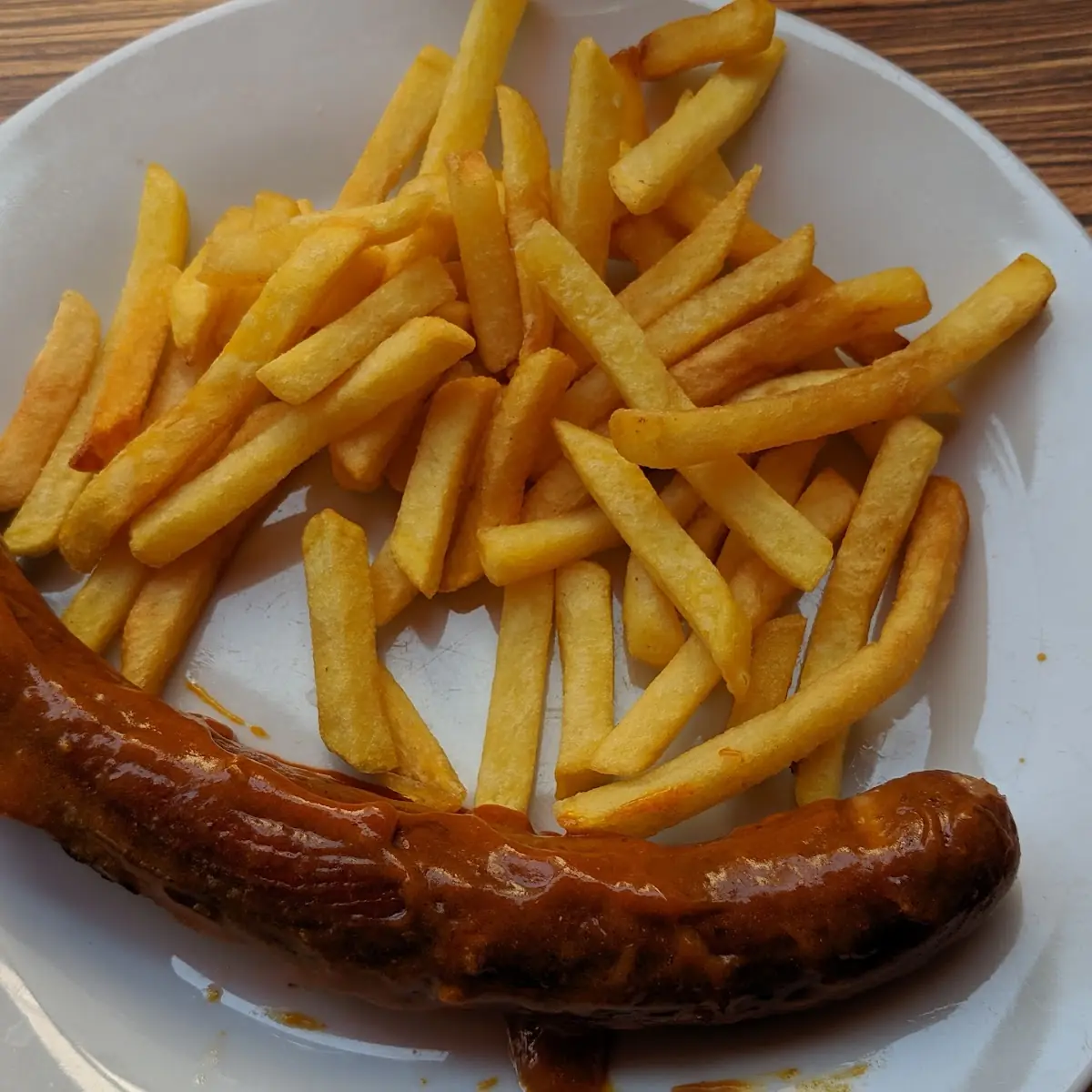 Käsekrainer Mit Pommes Frites