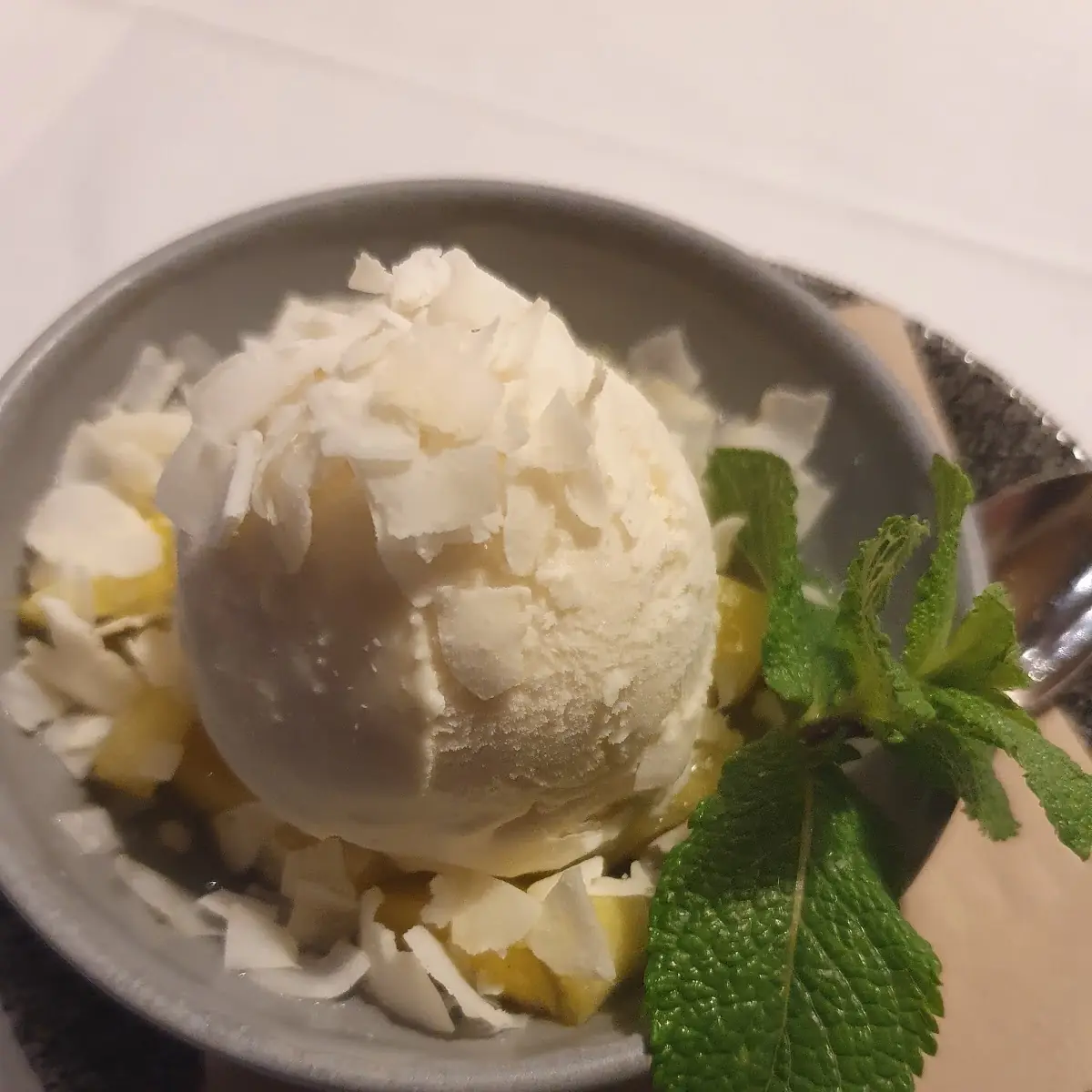 Honig-ananas Eis