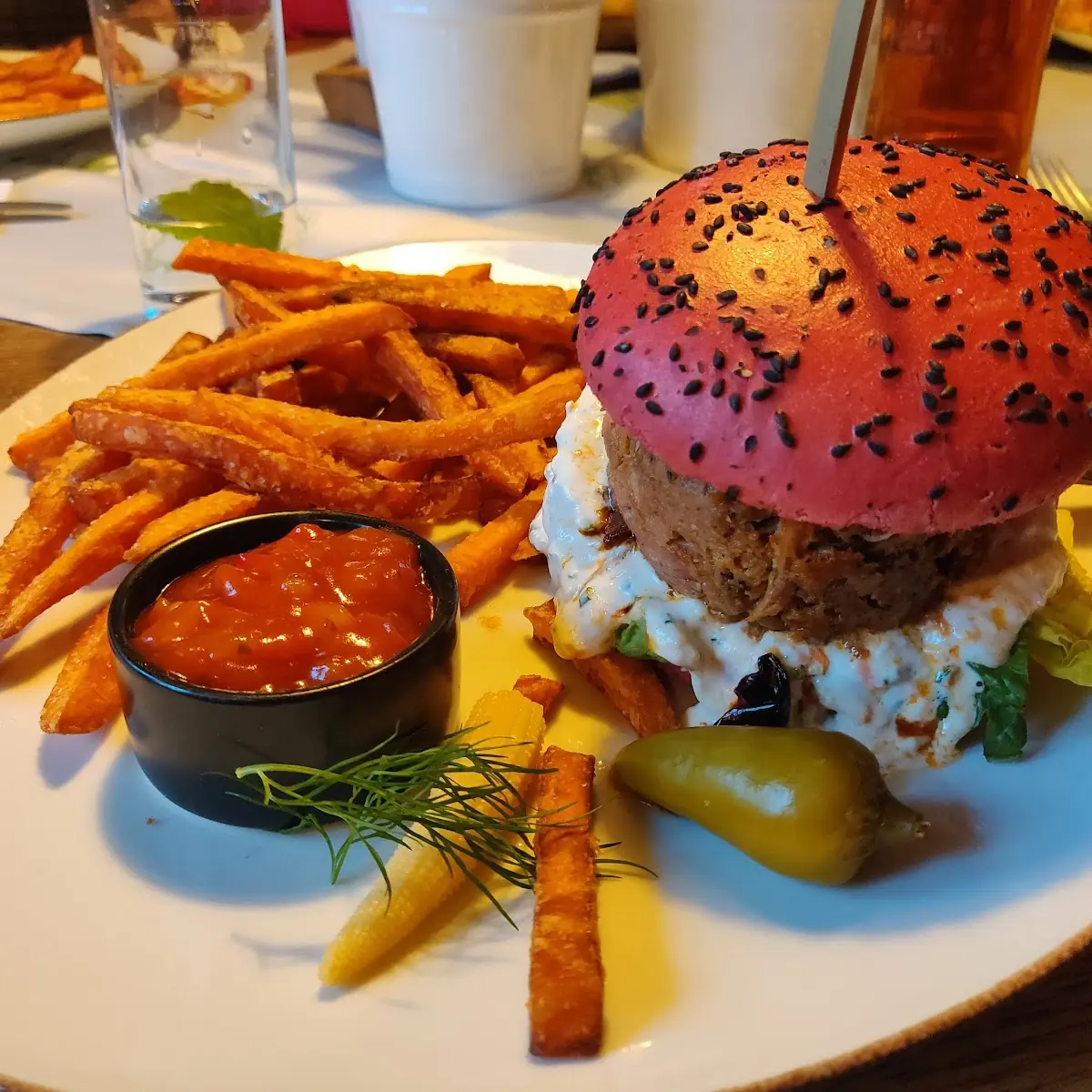 Bratl Burger