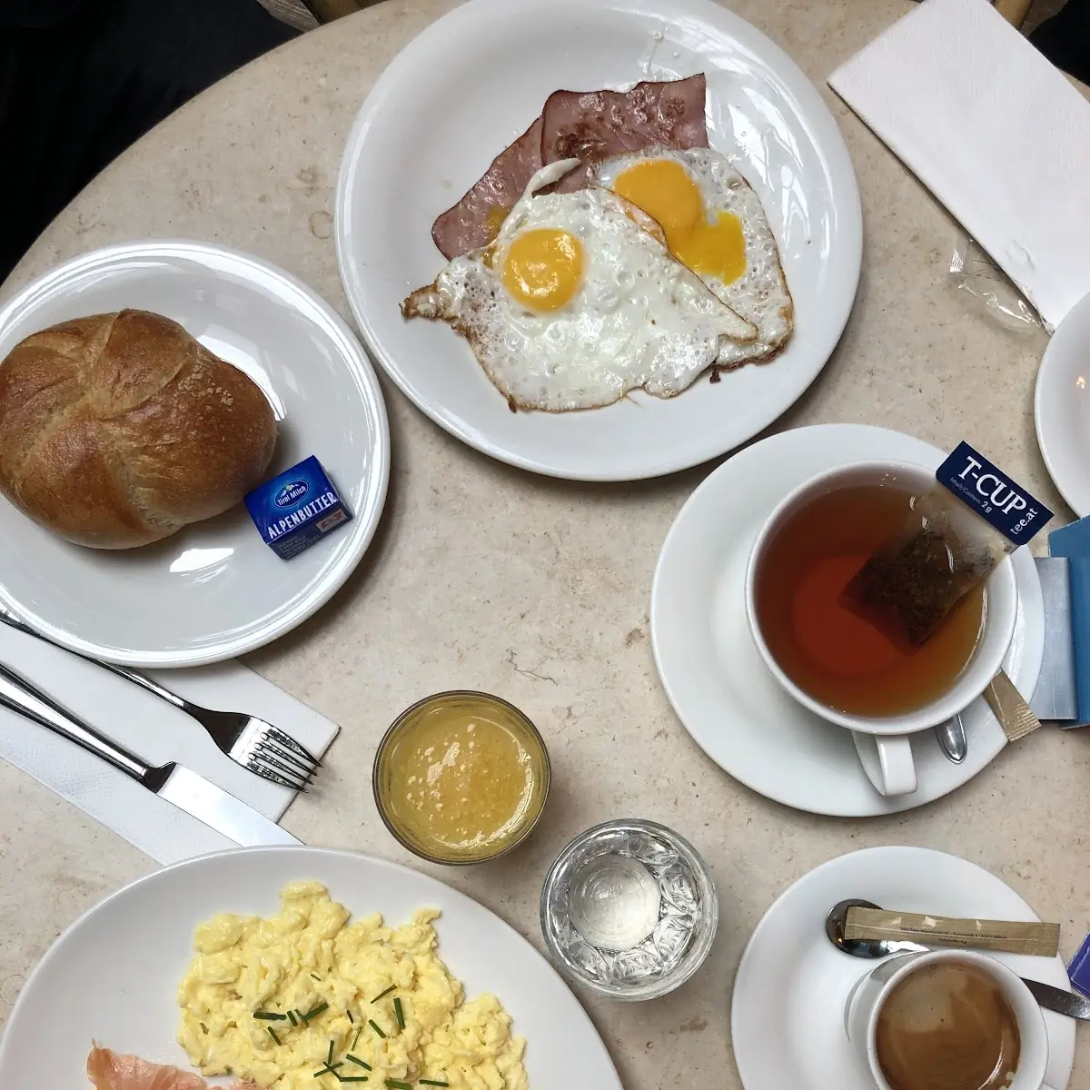 Frühstück Mit Rühreier