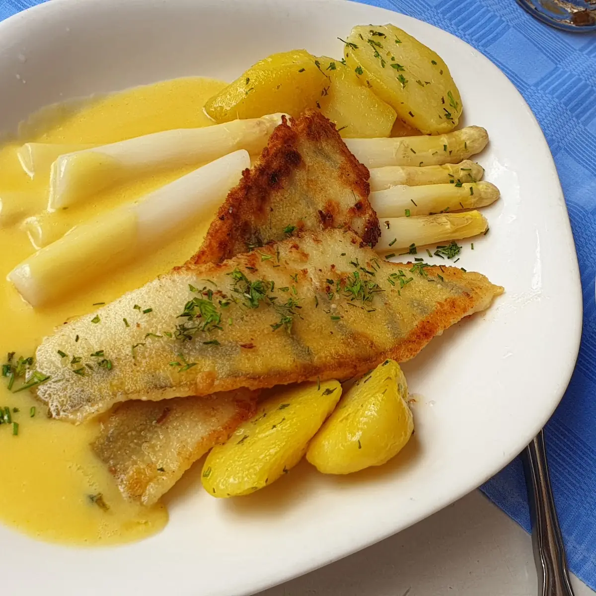 Zander Mit Spargel