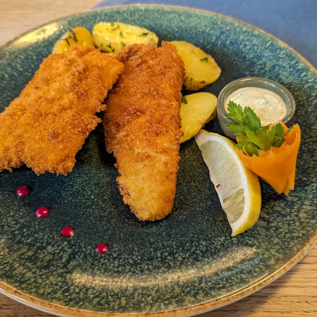 Seehechtfilet Gebacken Mit Petersilie Kartoffel