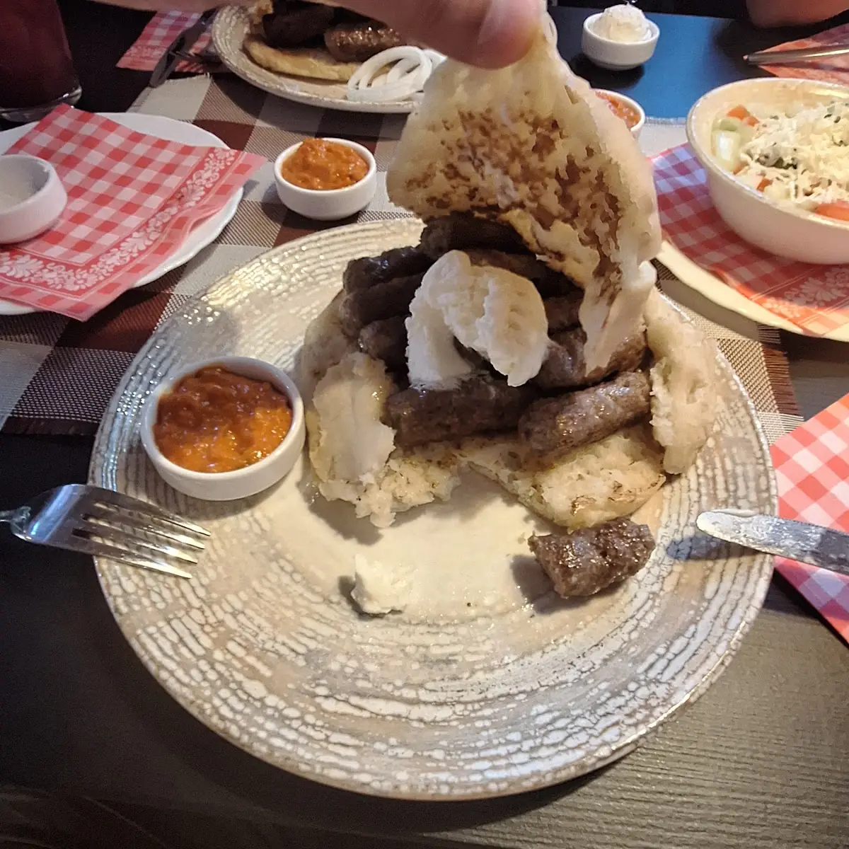 Cevapi Sa Kajmakom