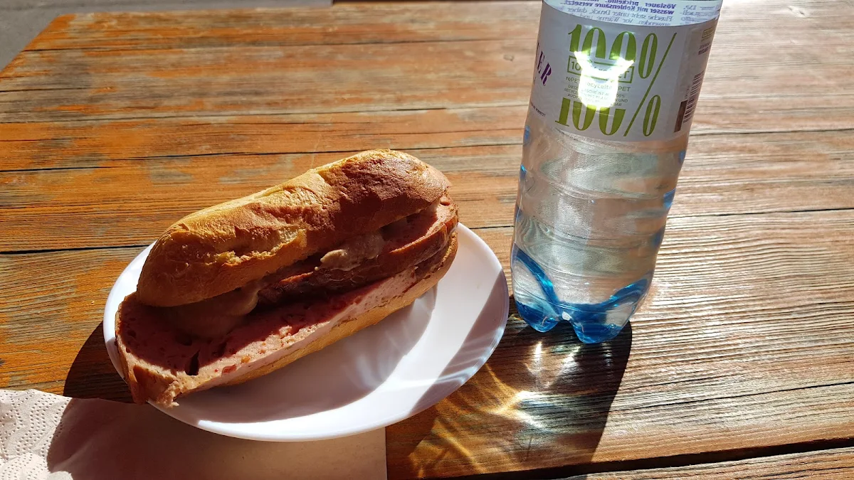 Leberkäse Semmel