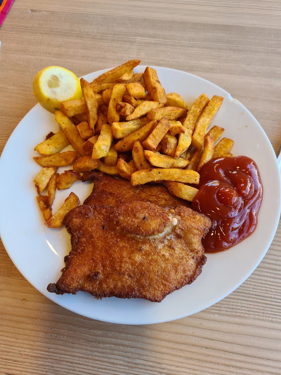 Schnitzel Mit Pommes
