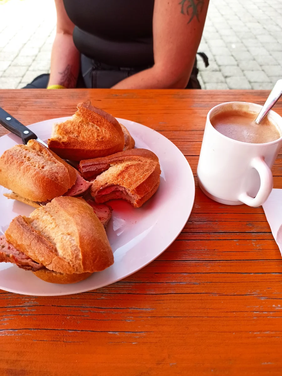 Semmel Mit Leberkäs
