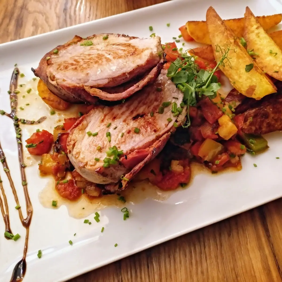 Gebratenes Schweinefilet Mit Ratatouille