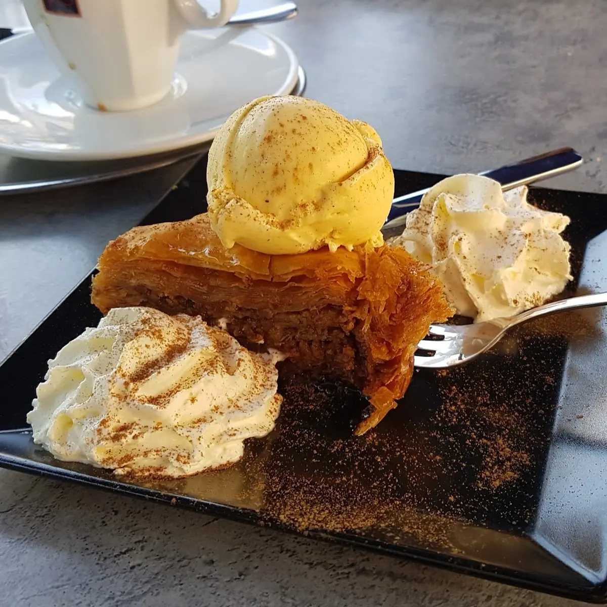 Baklavas Mit Vanilleeis