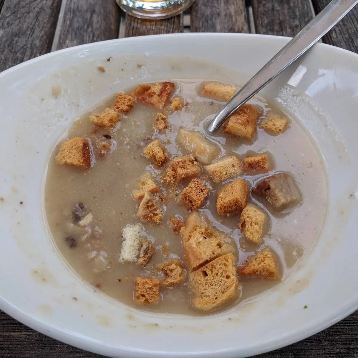 Fischbeuschelsuppe