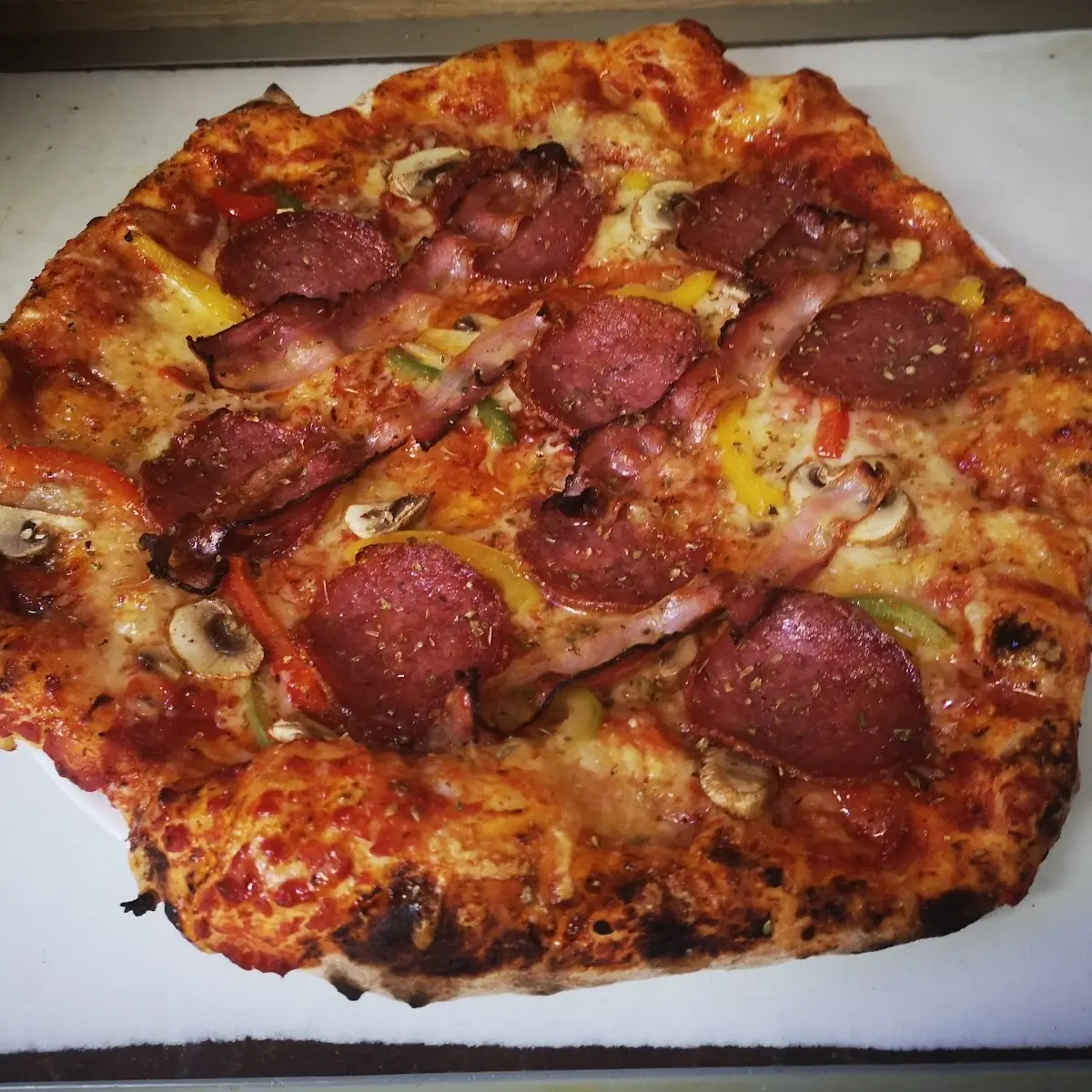 Hauspizza