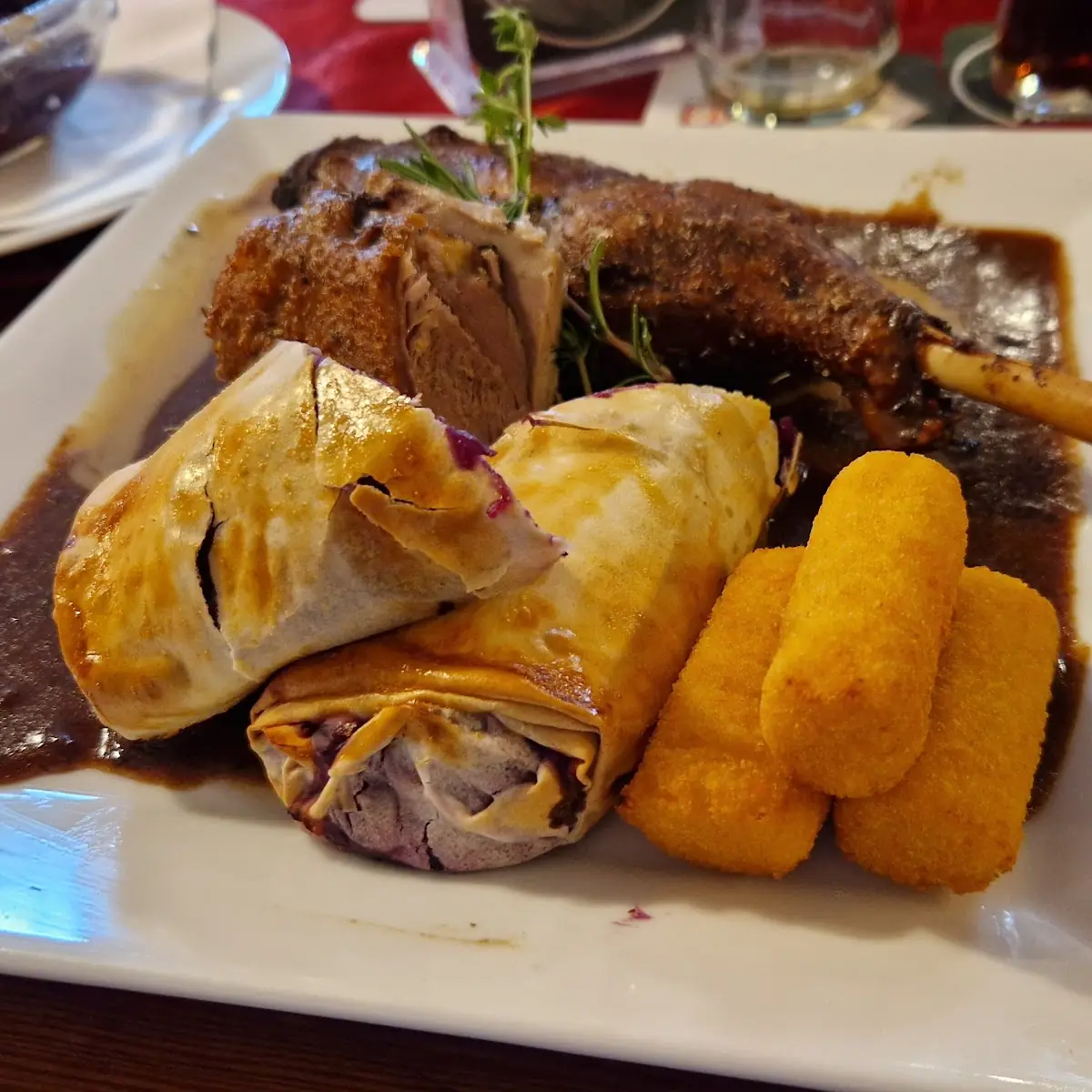 Ganslbraten Mit Blaukrautrolade