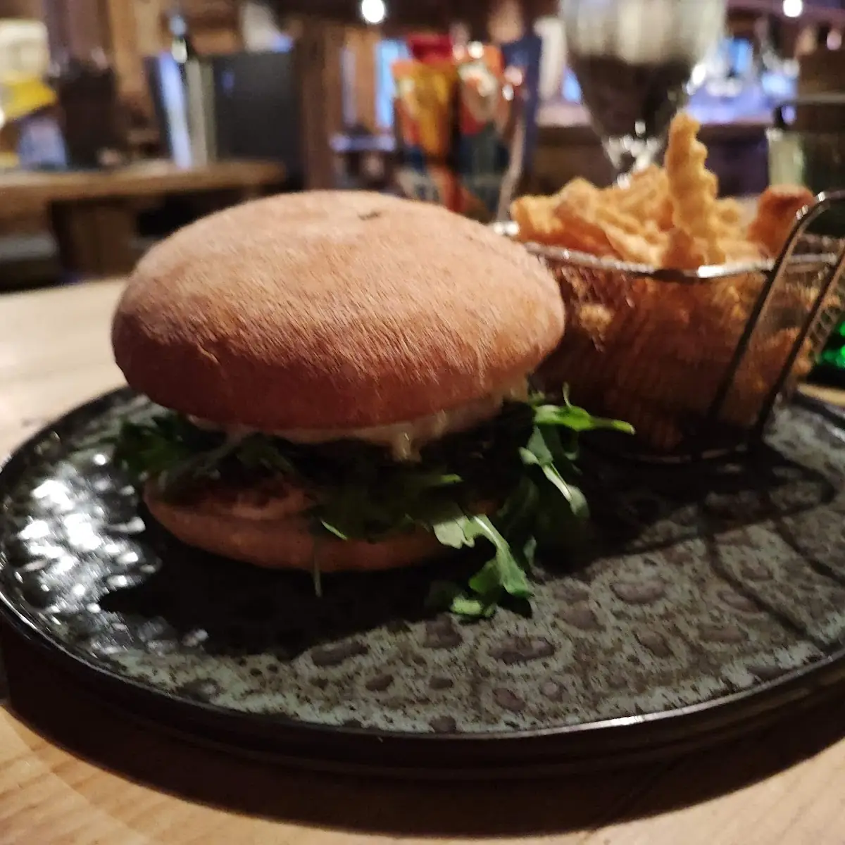 Burger Mit Pommes