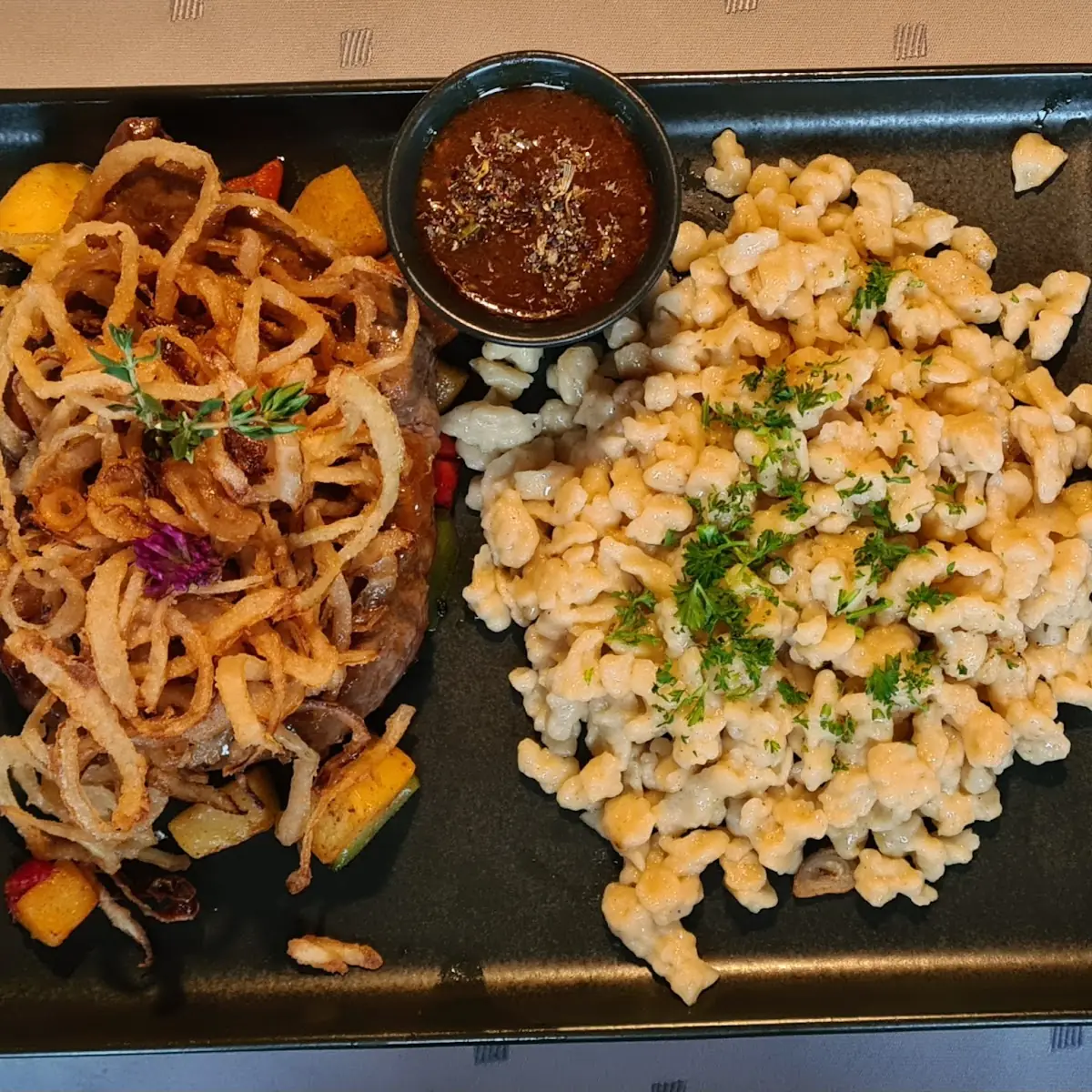 Zwiebelrostbraten Mit Spätzle