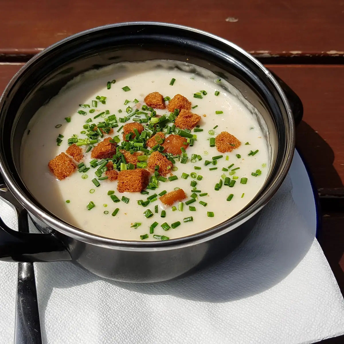 Knoblauchcremesuppe Mit Croutons