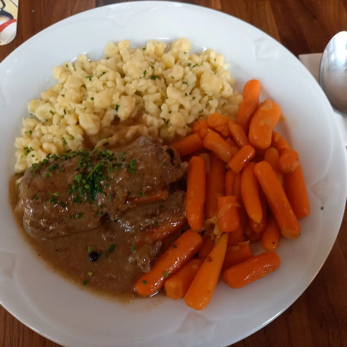 Rindsroulade Mit Nockerl