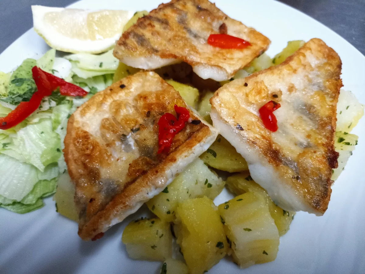 Zander Natur Mit Petersilien Kartoffeln