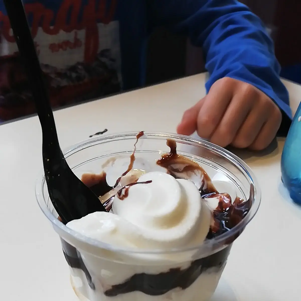 Mcsundae Eisbecher Schoko