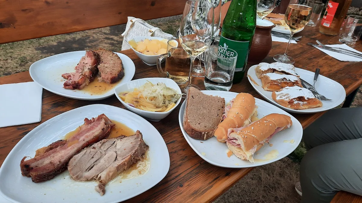 Verschiedene Gerichte Vom Buffet