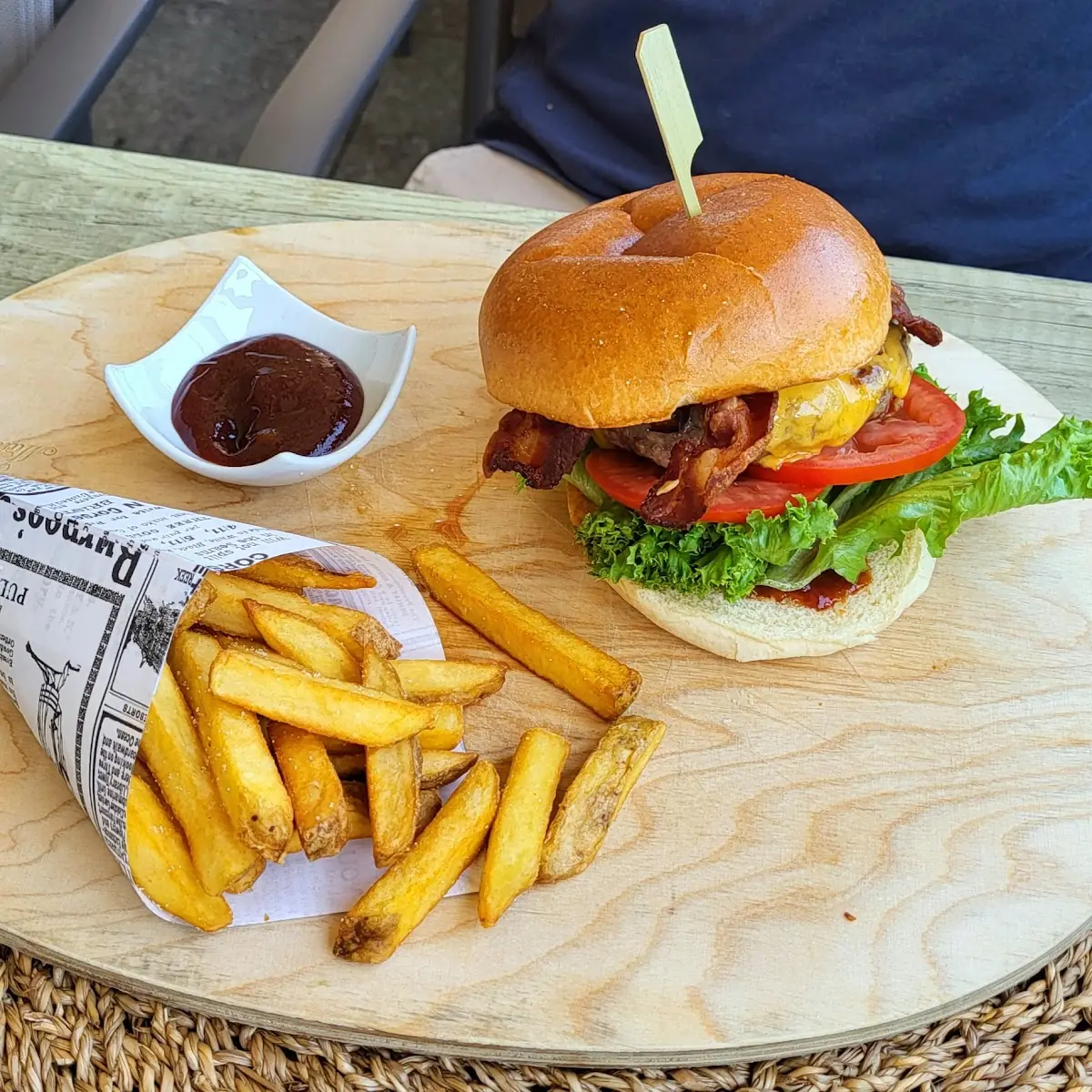 Wolf Burger Beef