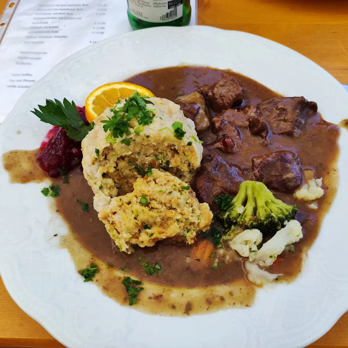 Wildragout Mit Semelknödel