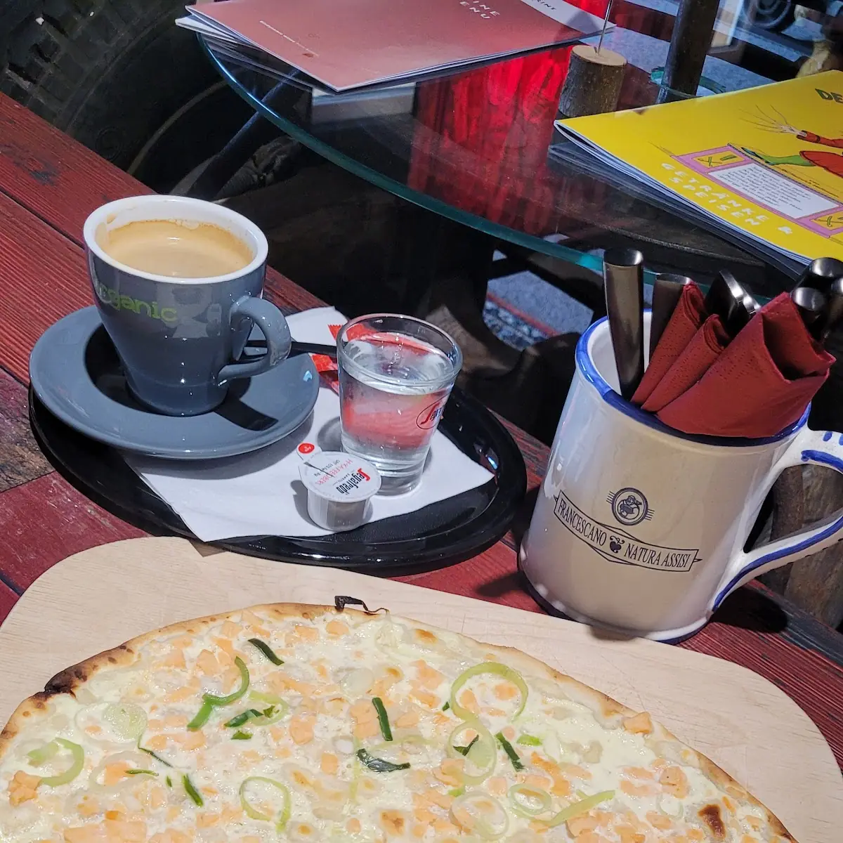Lachsflammkuchen