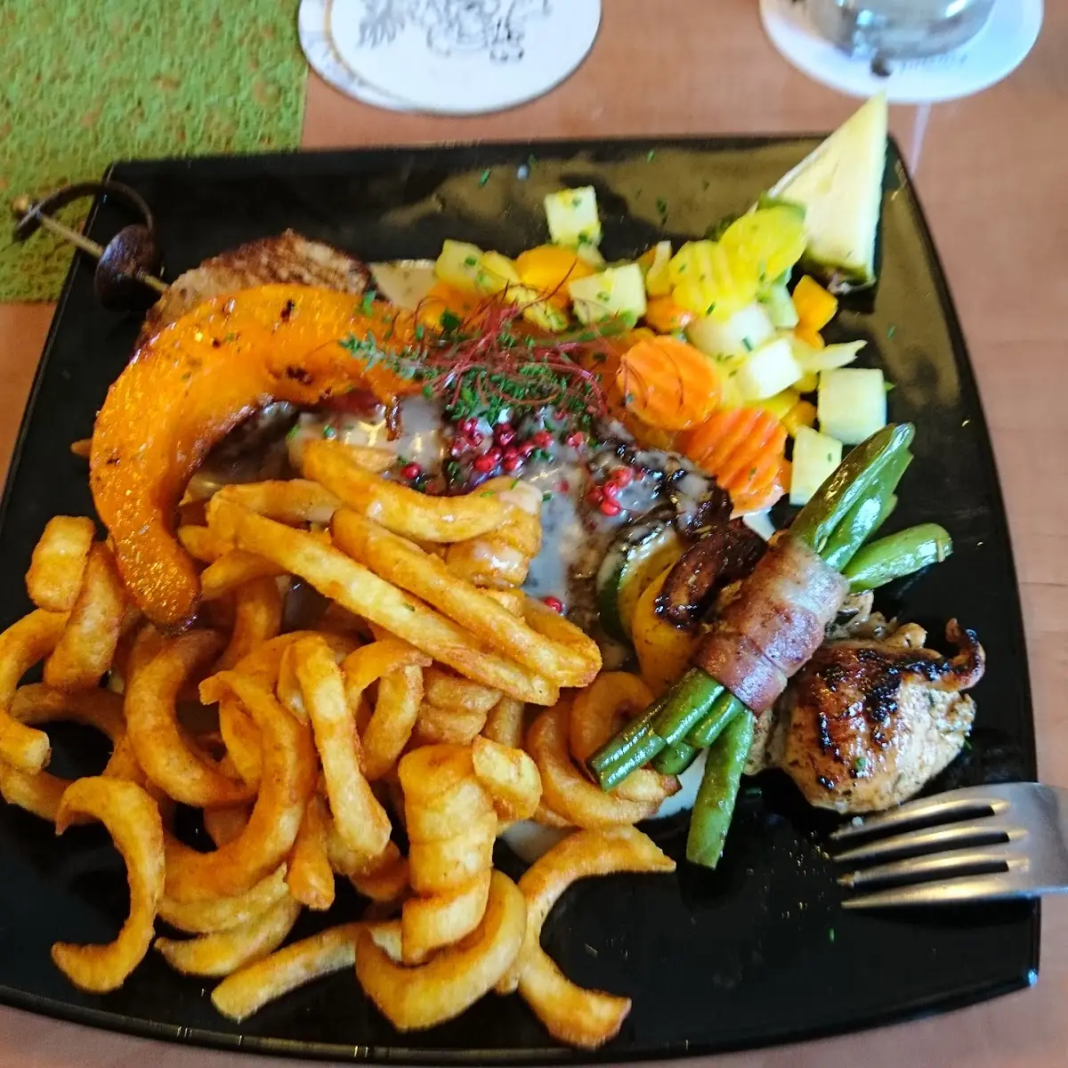 Hausspiess Mit Whisky Pfeffersauce
