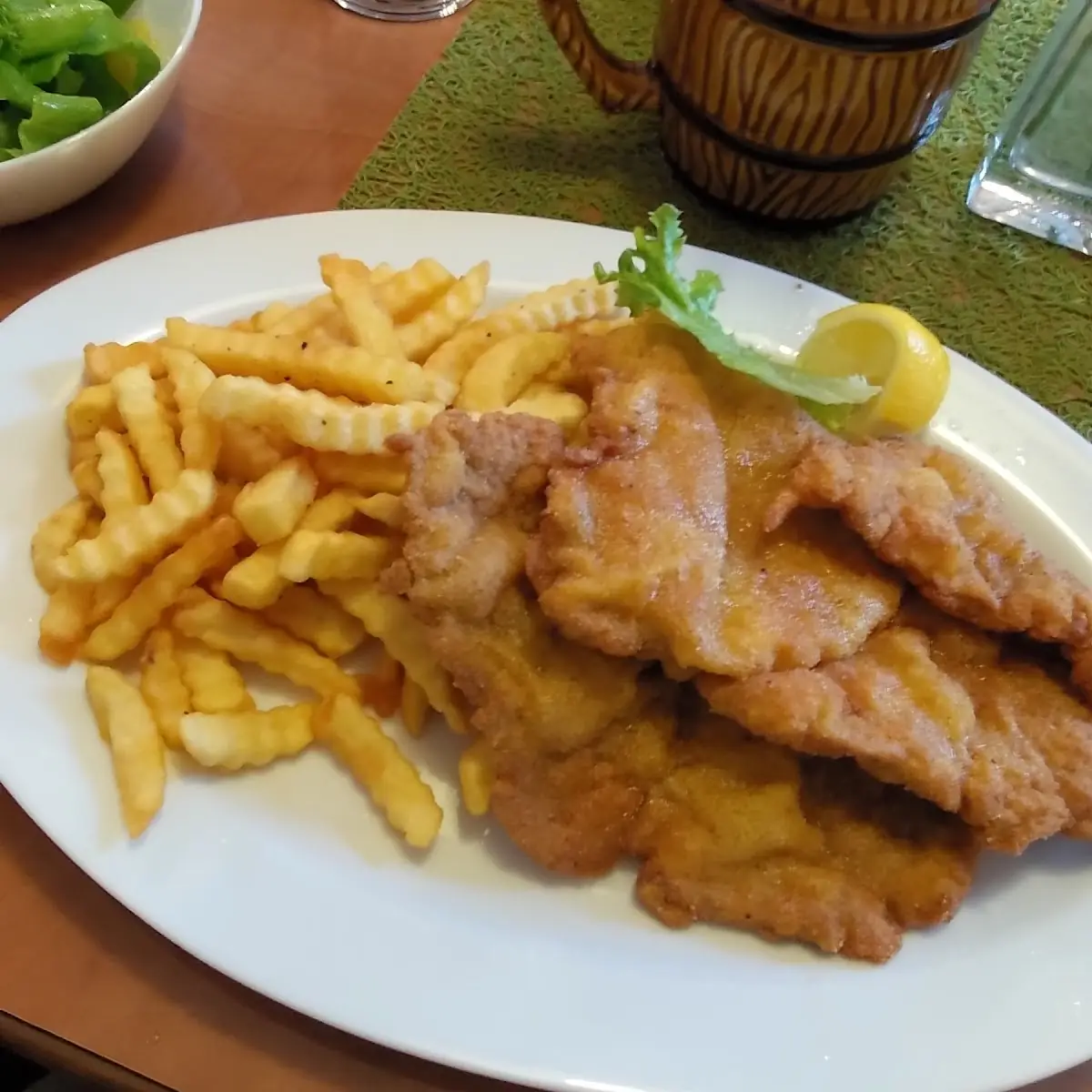 Schnitzel Mit Pommes