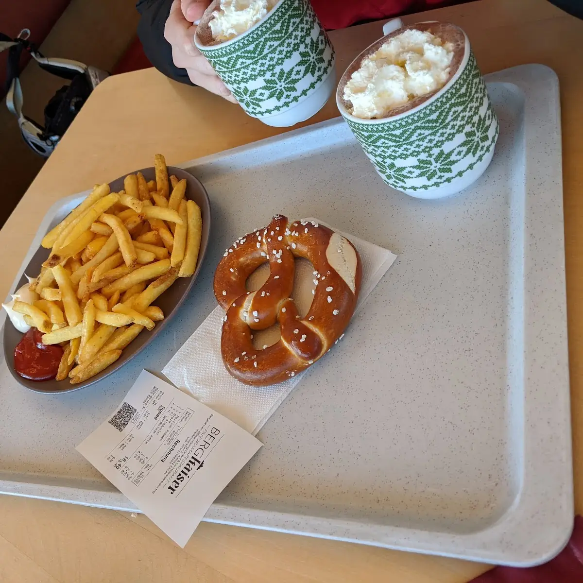 Hot Chocolate Chips Pretzel