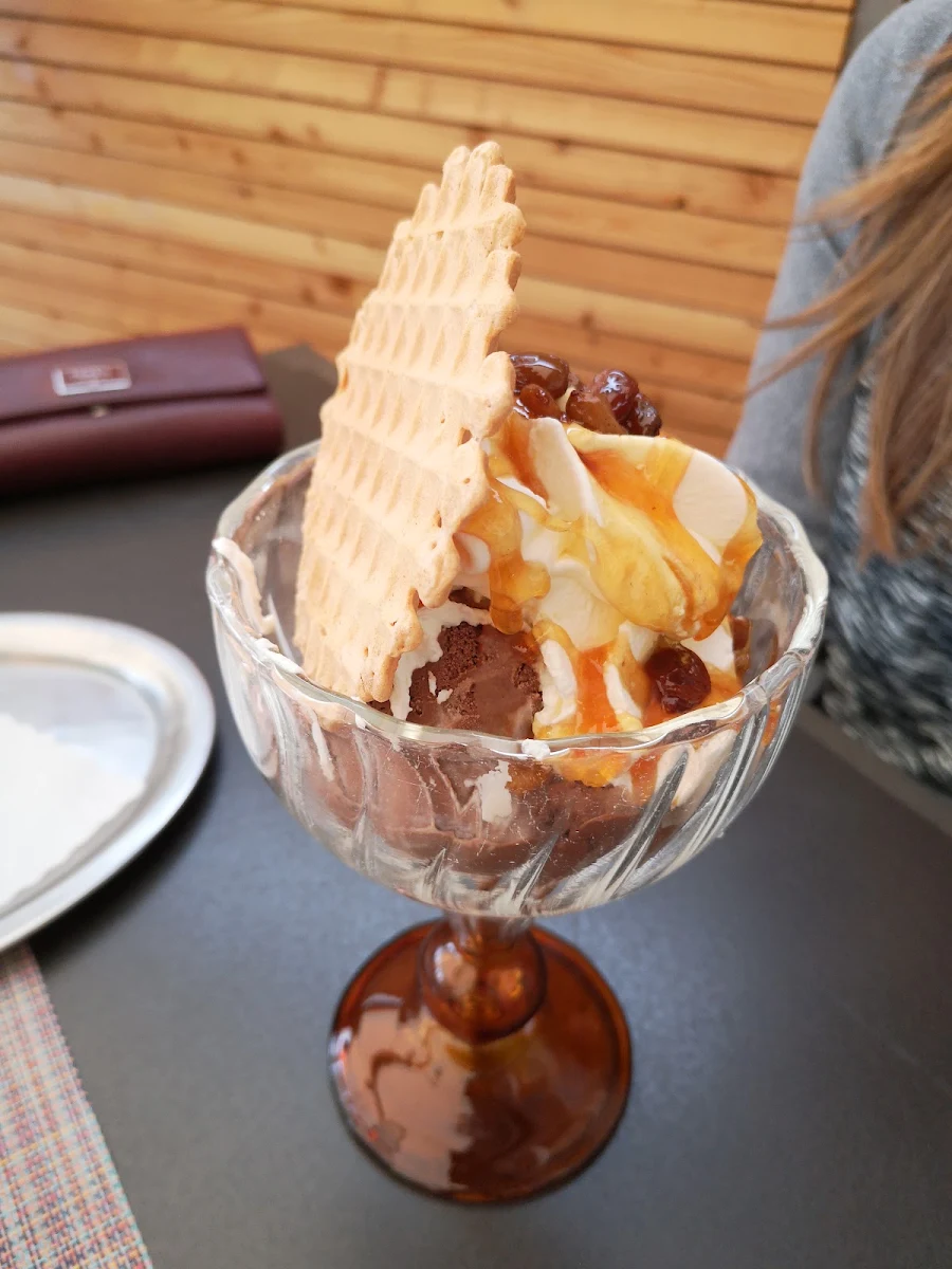 Nougat-becher