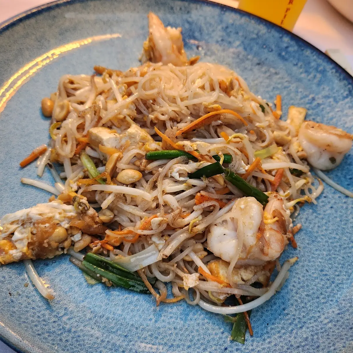 ผัดไทกุ้งสด
