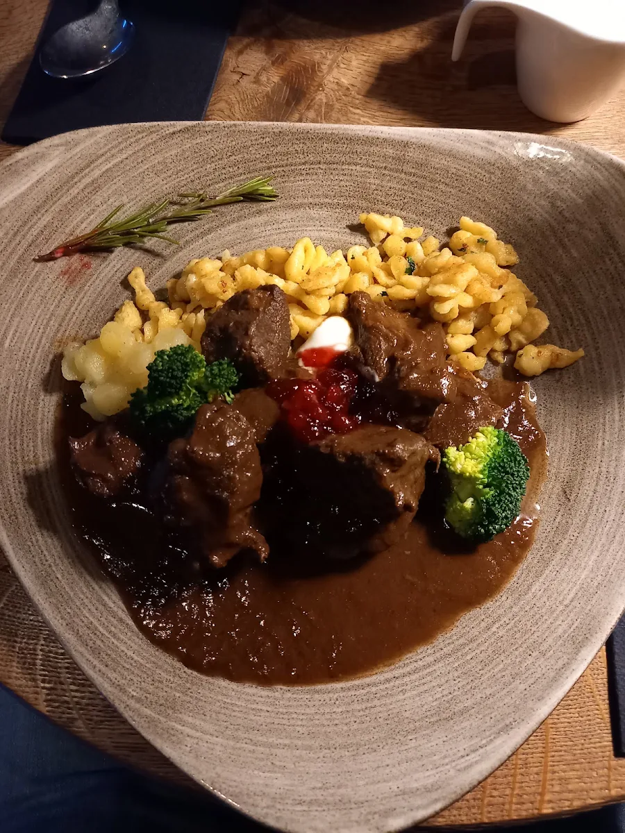 Hirschgulasch