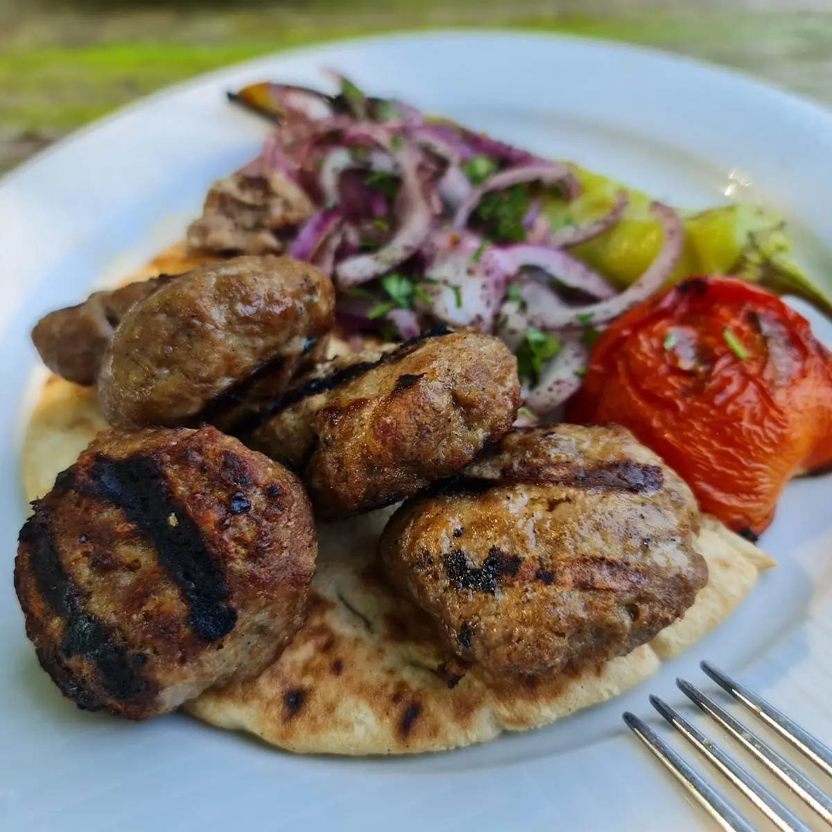 Köfte Mit Pide