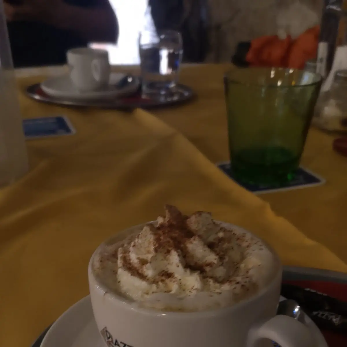 Cappuccino Mit Schlag