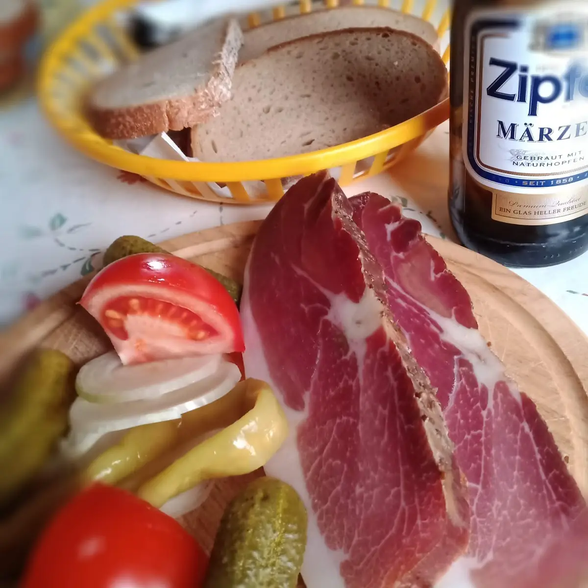 Speckplatte Mit Brot
