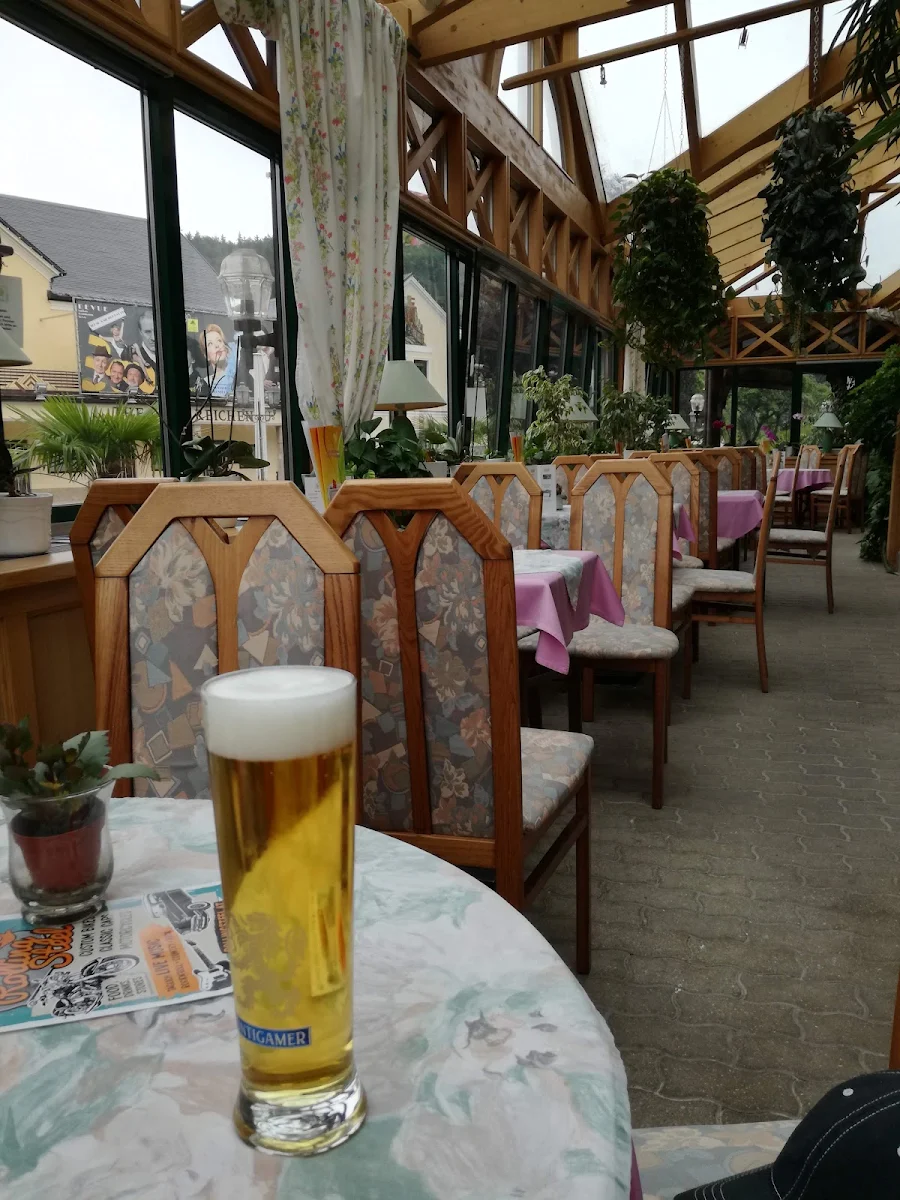 Gulaschsuppe Mit Einem Kleinen Bier