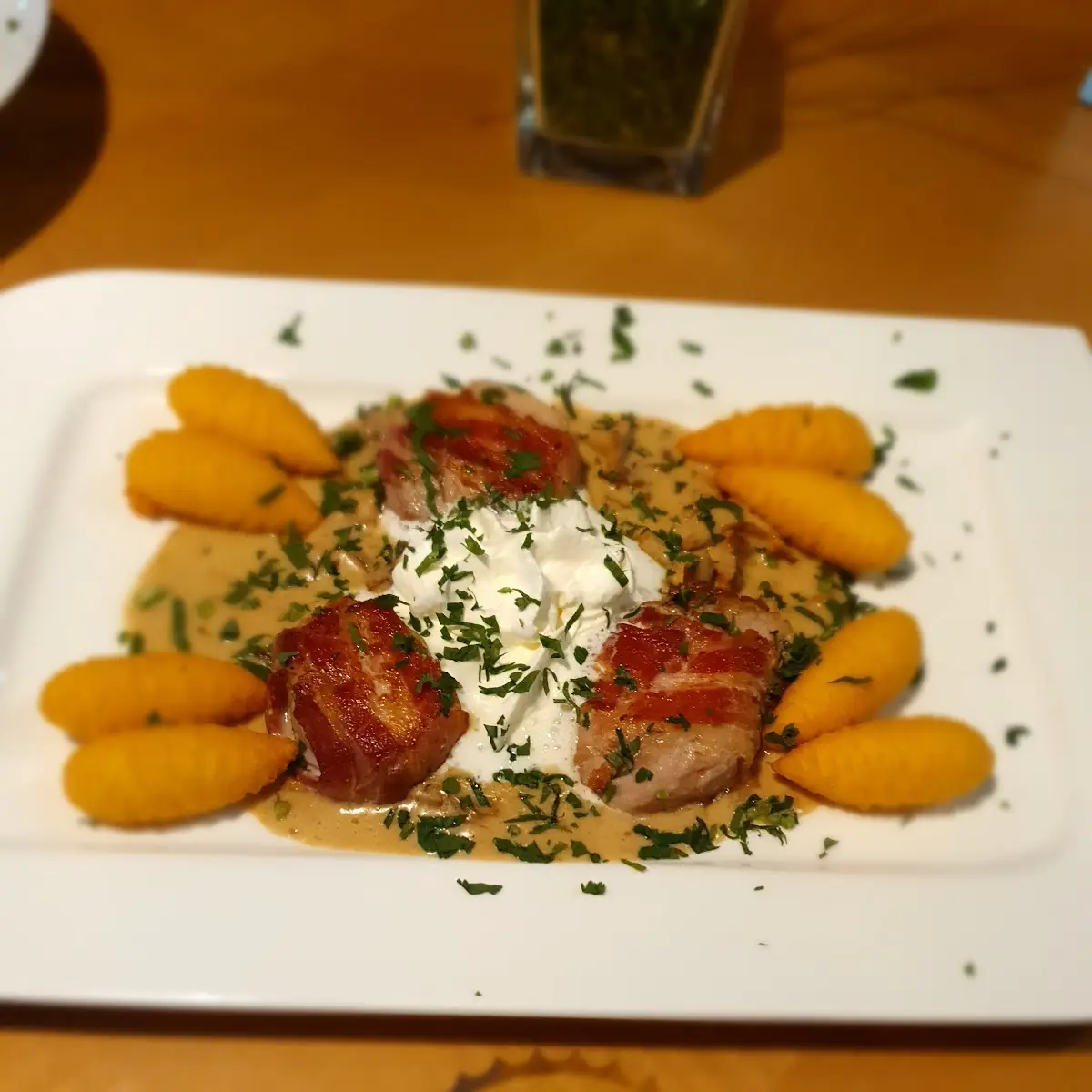 Schweinemedaillons Im Speckmantel