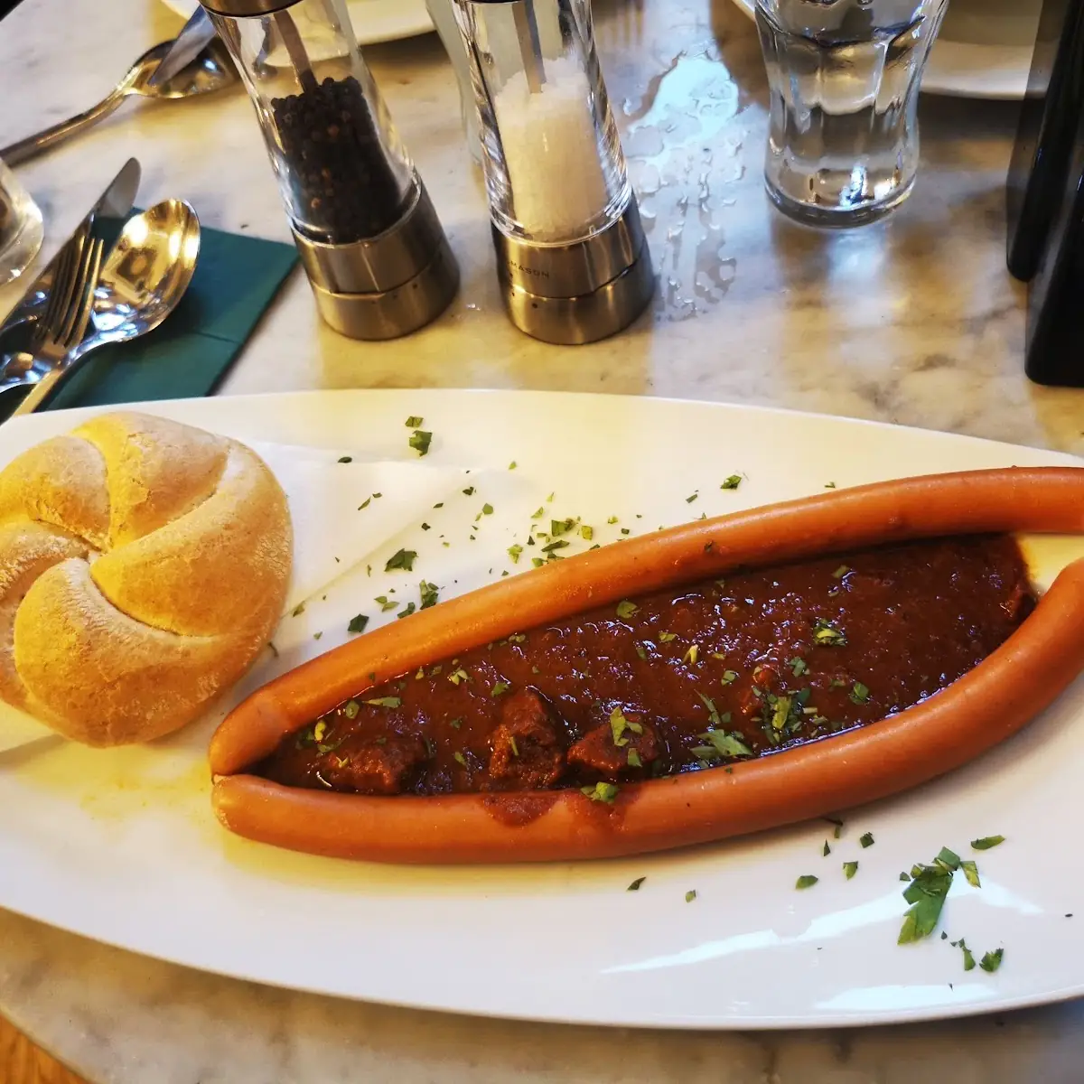 Sacherwürstel