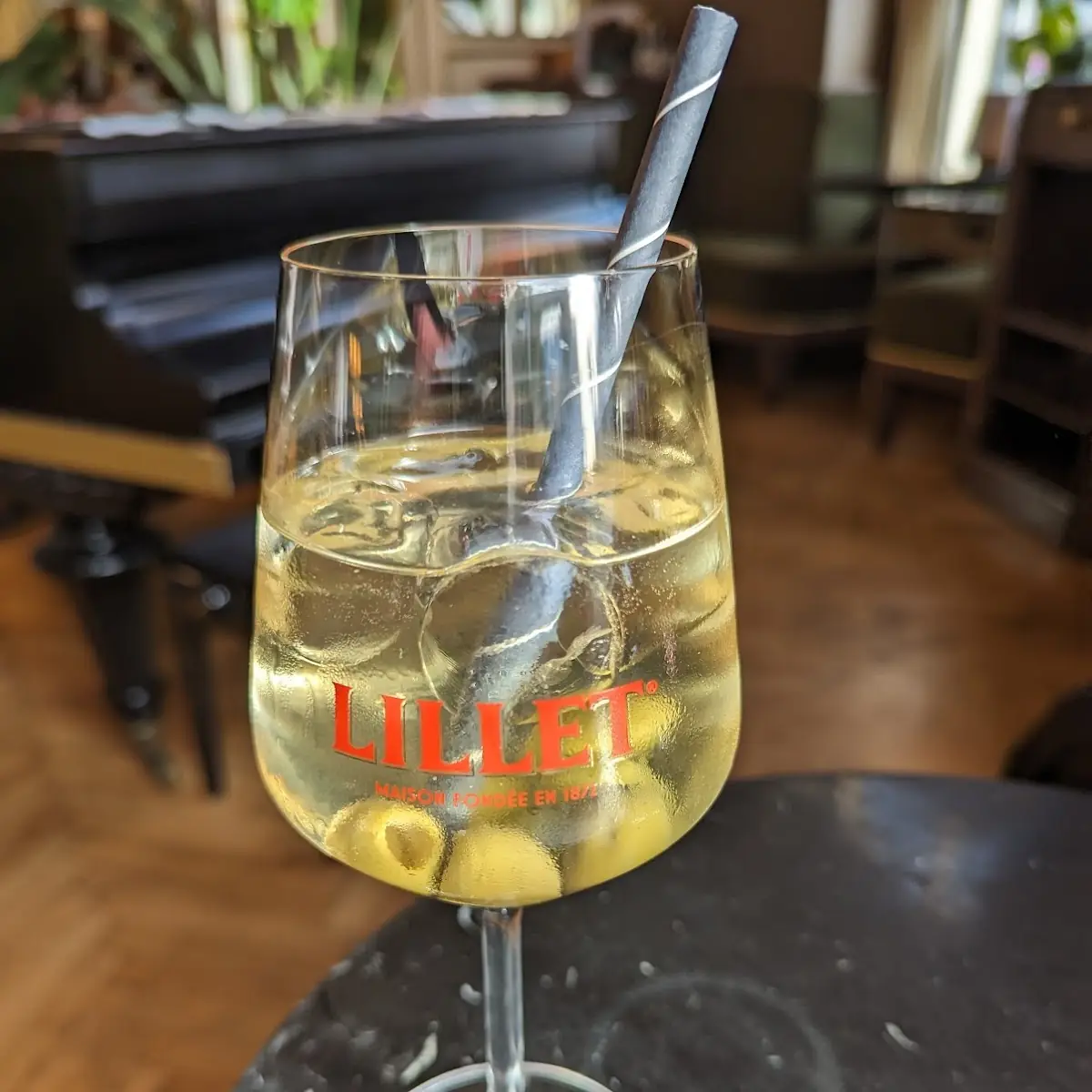 Veilchen Spritz